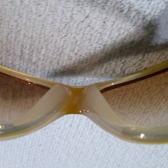 NWOT Calvin Klein Rare Gold Frame Sunglasses ~ CK ๐ - Picture 10 of 16